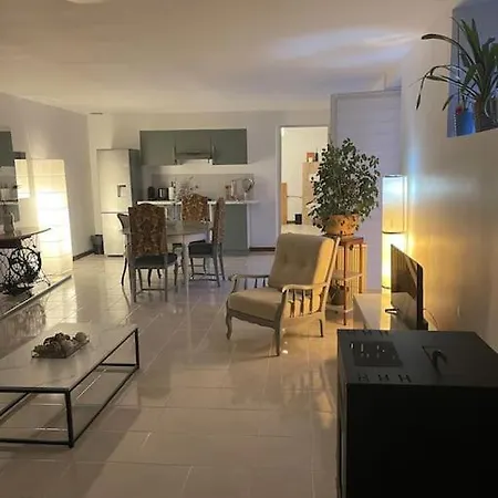 Maison De Campagne Renovee Totalement Chateau-Landon Buitenkant foto